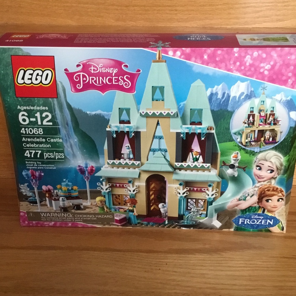 LEGO Disney Princess Arendelle Castle Celebration Set - Blue and White